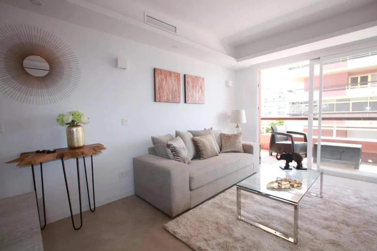 Marbella Beach City Center Apartment 0*,
